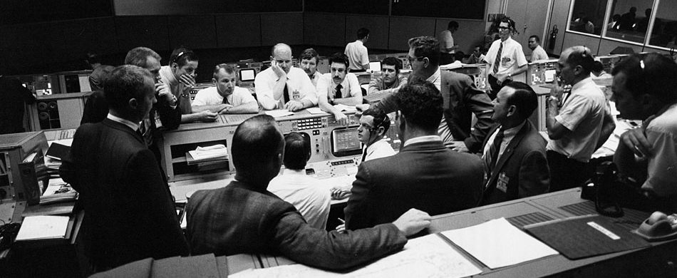 Nasa_ControlRoom_ap13-S70-35368-950x390.jpg